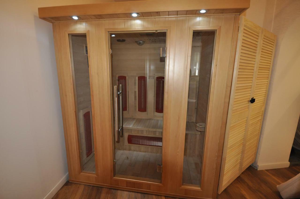 Wild Solutions Sauna Apartments Krakow Ngoại thất bức ảnh
